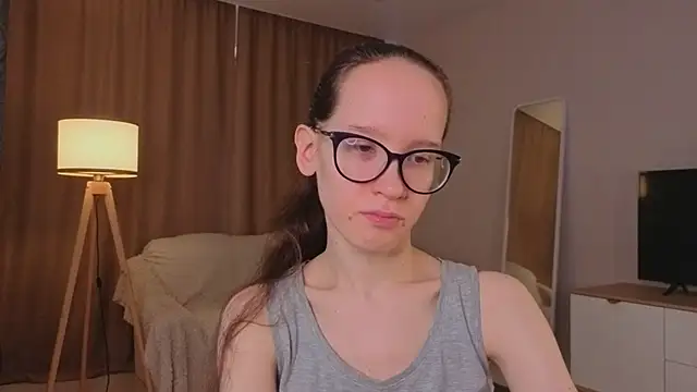 Snapshot of BettyBrowni chatting on 06/21/26, 04:02 BettyBrowni online show from 06/21/26, 04:02