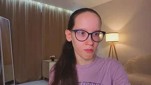 BettyBrowni online show from 12/19/25, 04:09