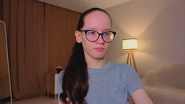 BettyBrowni online show from 12/17/25, 04:12