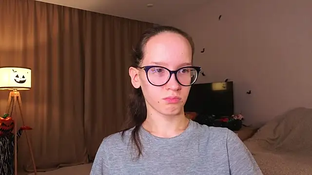 BettyBrowni online show from 11/14/25, 04:10