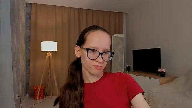 Snapshot of BettyBrowni chatting on 09/17/25, 04:09 BettyBrowni online show from 09/17/25, 04:09