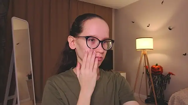 BettyBrowni online show from 12/05/25, 04:05