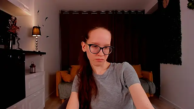 Snapshot of BettyBrowni chatting on 03/08/25, 04:06 BettyBrowni online show from 03/08/25, 04:06