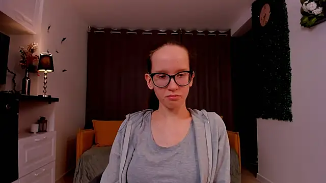 Snapshot of BettyBrowni chatting on 02/28/25, 01:26 BettyBrowni online show from 02/28/25, 01:26