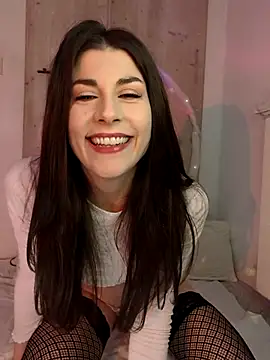 Aisha Moretti online show from 10/27/25, 04:19