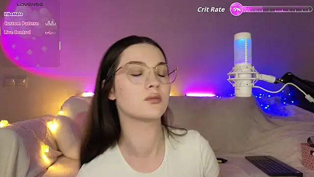 AokiAnna online show from 11/24/25, 07:19