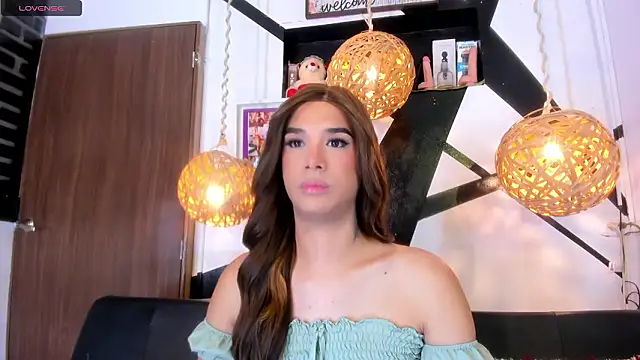 victoria aleia  online show from 01/13/26, 11:41