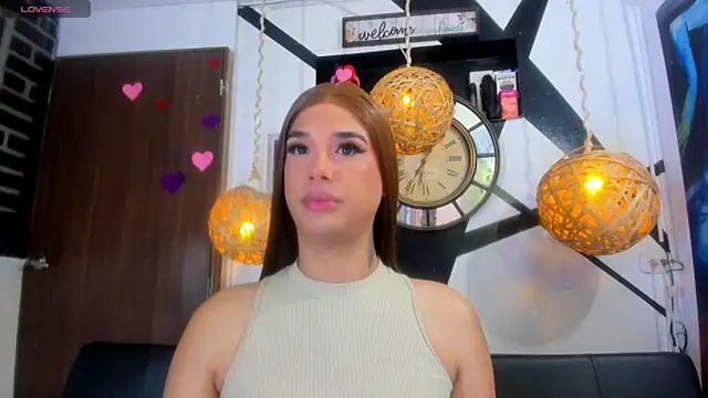 Snapshot of victoria_aleia_ chatting on 06/04/26, 10:36 victoria aleia online show from 06/04/26, 10:36