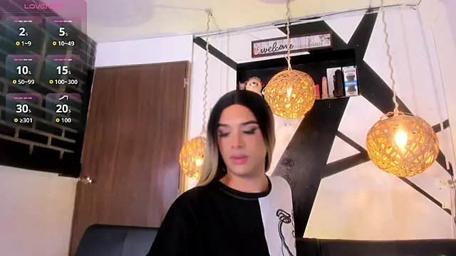 victoria aleia  online show from 02/09/26, 10:08