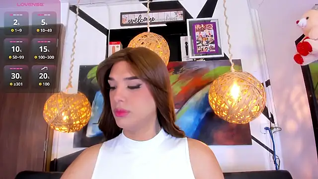 victoria aleia  online show from 10/06/25, 08:42