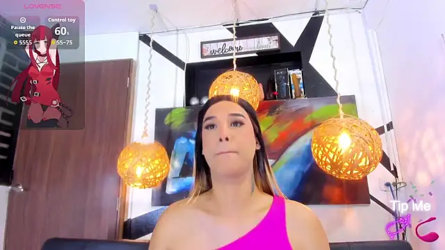 victoria aleia  online show from 09/15/25, 12:00