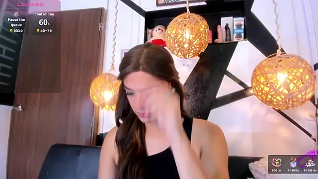 victoria aleia  online show from 01/14/26, 11:30