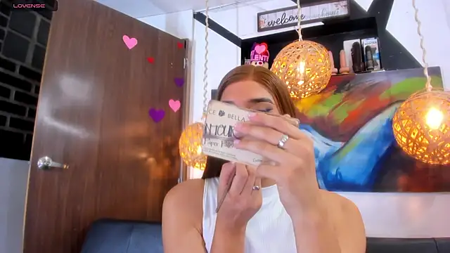 victoria aleia  online show from 04/15/26, 09:26