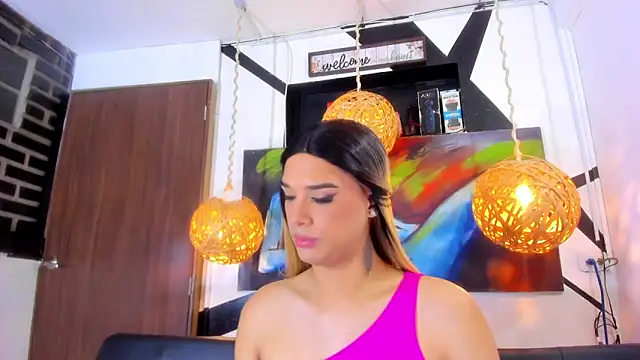 victoria aleia  online show from 09/10/25, 10:42