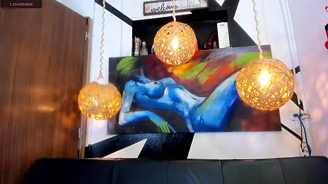 victoria aleia  online show from 11/26/25, 10:43