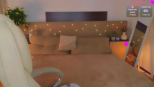 Viola  Shy online show from 03/24/26, 09:15