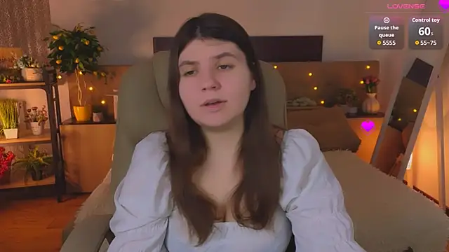 Viola  Shy online show from 04/20/26, 08:21