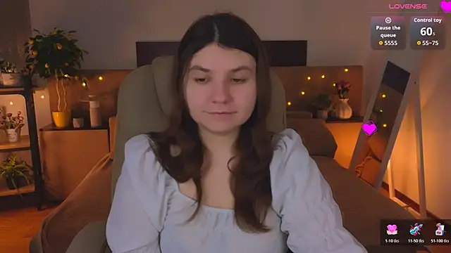 Viola  Shy online show from 04/03/26, 08:15