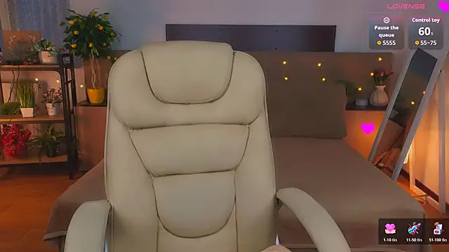 Viola  Shy online show from 05/27/26, 01:57