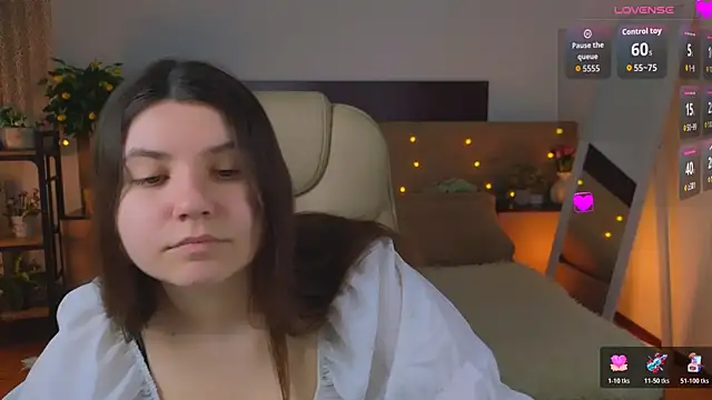 Viola  Shy online show from 05/08/26, 08:23
