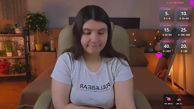 Viola  Shy online show from 05/29/26, 08:04