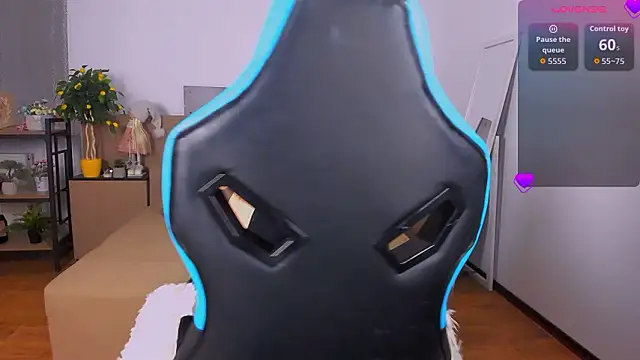 Viola  Shy online show from 02/13/26, 09:37