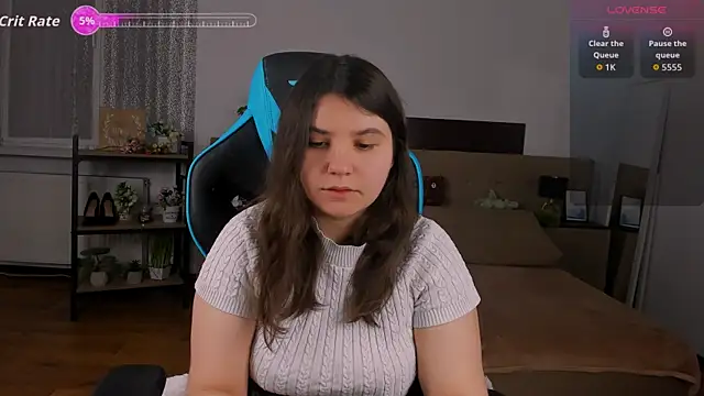 Viola  Shy online show from 11/27/25, 09:04