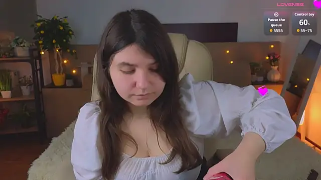 Viola  Shy online show from 04/16/26, 09:04