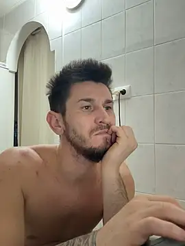 brokenangel2024 online show from 01/14/26, 10:02