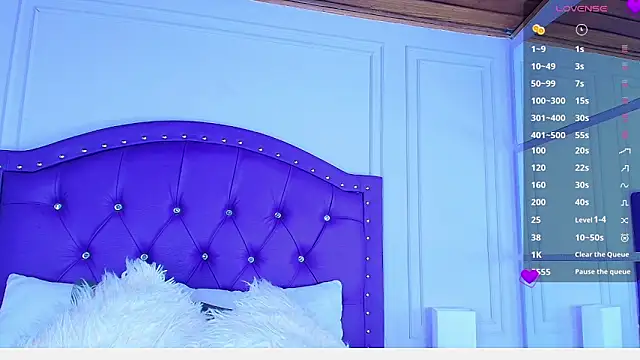 sarah banks1 online show from 03/25/26, 03:17