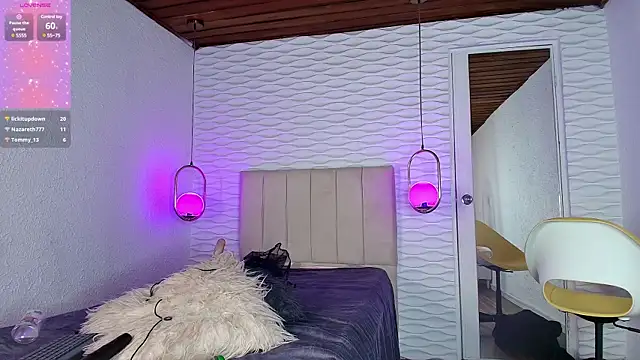 Snapshot of sarah_banks1 chatting on 03/05/25, 02:03 sarah banks1 online show from 03/05/25, 02:03