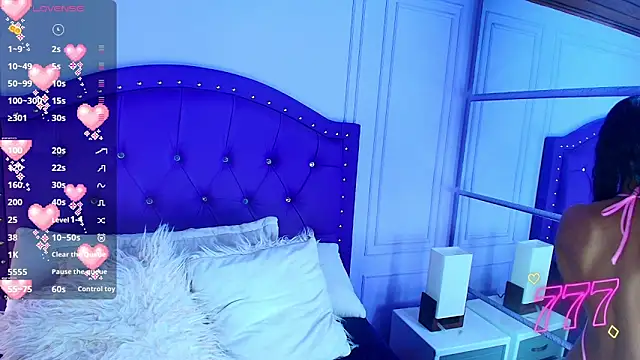 Snapshot of sarah_banks1 chatting on 02/21/26, 03:08 sarah banks1 online show from 02/21/26, 03:08