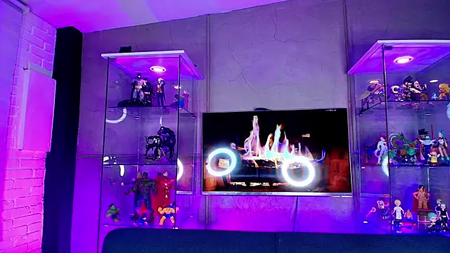 Snapshot of sarah_banks1 chatting on 02/11/26, 03:06 sarah banks1 online show from 02/11/26, 03:06