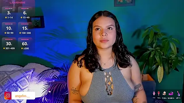 Snapshot of Anne_Babb chatting on 09/25/25, 12:05 Anne Babb online show from 09/25/25, 12:05