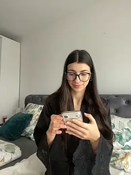 Wildberry  online show from 03/15/26, 08:32