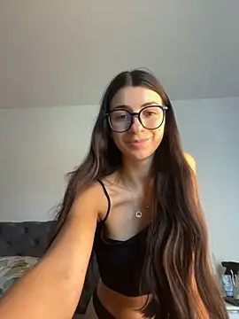 Snapshot of Wildberry_ chatting on 06/18/26, 12:32 Wildberry online show from 06/18/26, 12:32