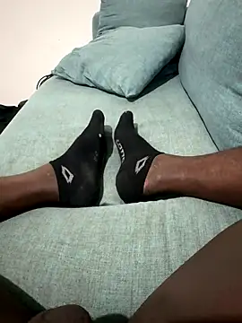 Snapshot of blackbite0 chatting on 11/15/25, 07:29 blackbite0 online show from 11/15/25, 07:29