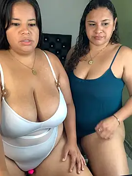 twocurvylatins online show from 06/02/26, 10:15