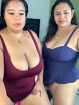 twocurvylatins online show from 06/21/26, 01:33