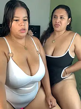 twocurvylatins online show from 06/19/26, 11:49