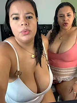 twocurvylatins online show from 07/29/26, 12:59