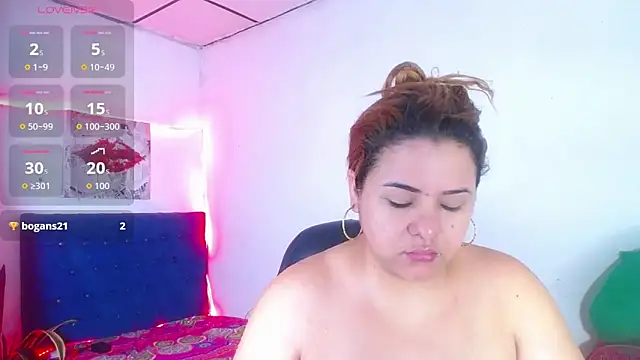 Snapshot of Charlotte_mh chatting on 09/14/25, 12:49 Charlotte mh online show from 09/14/25, 12:49