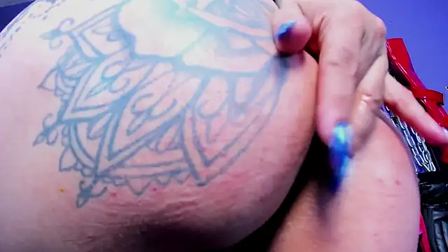 sadistic aradia online show from 11/23/25, 05:06