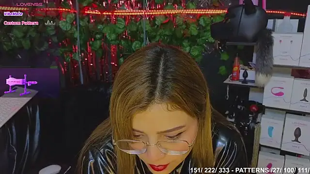 Sweett Mollyy online show from 11/27/25, 02:12