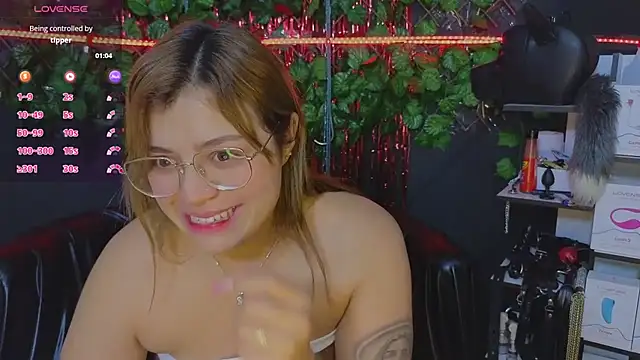 Sweett Mollyy online show from 11/23/25, 01:15