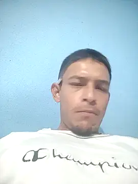 Snapshot of Leonul chatting on 10/21/25, 10:03 Leonul online show from 10/21/25, 10:03