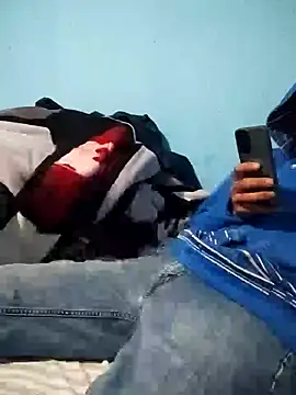Snapshot of Leonul chatting on 01/19/25, 01:44 Leonul online show from 01/19/25, 01:44