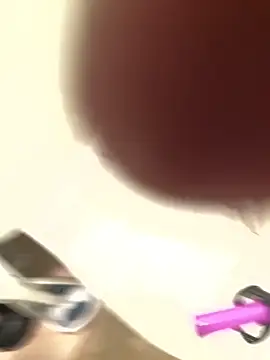 Snapshot of pipeload1275 chatting on 11/08/25, 02:04 pipeload1275 online show from 11/08/25, 02:04