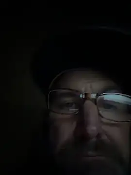 Snapshot of pipeload1275 chatting on 11/23/25, 10:03 pipeload1275 online show from 11/23/25, 10:03