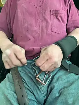 Snapshot of pipeload1275 chatting on 02/25/26, 12:00 pipeload1275 online show from 02/25/26, 12:00